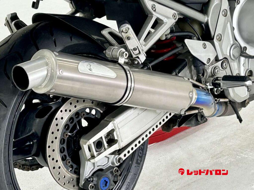 FZS1000 不味く AKRAPOVICマフラー 